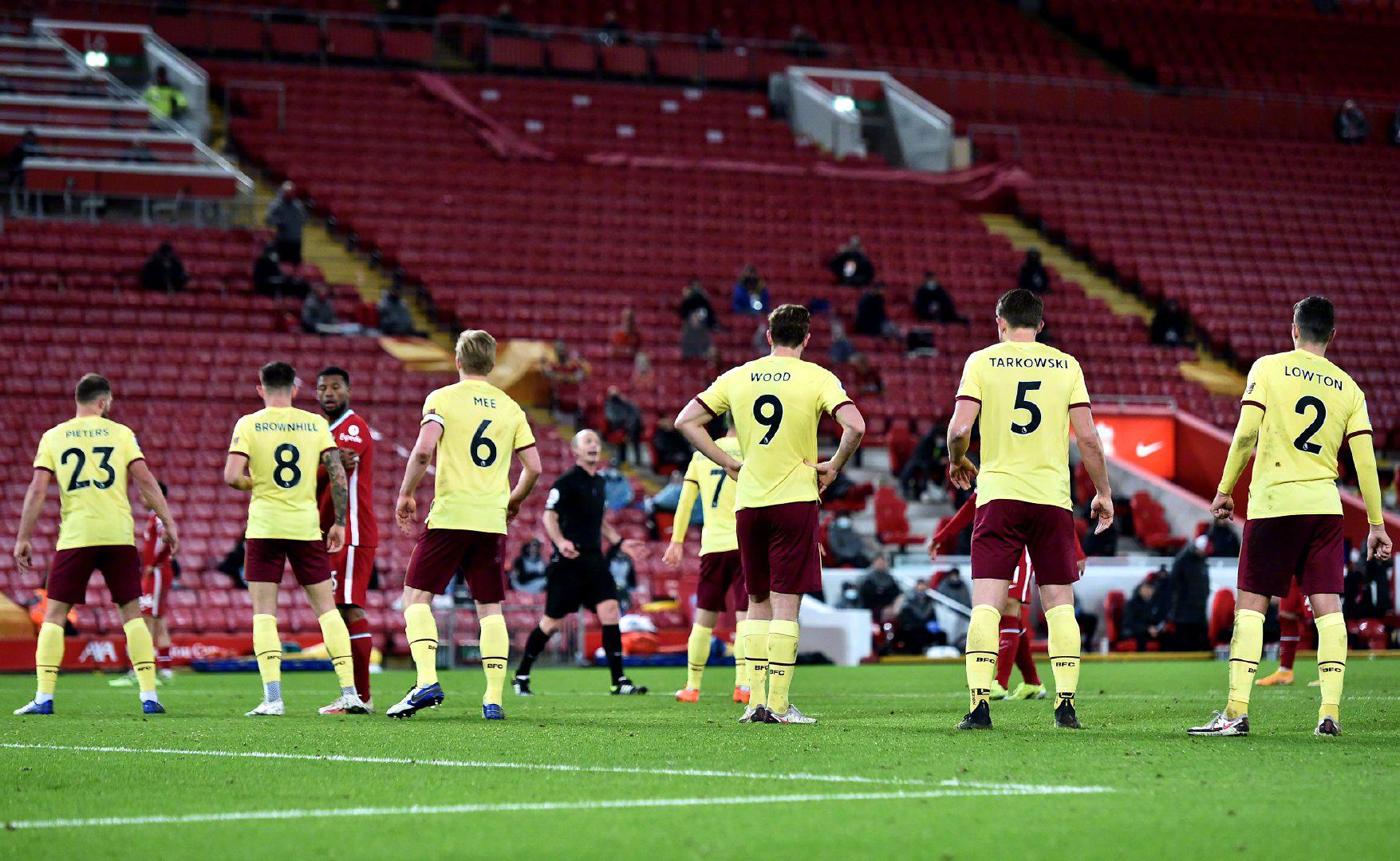 他的兴趣背 他的兴趣背